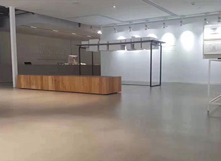 高强面层水泥自流平地坪漆